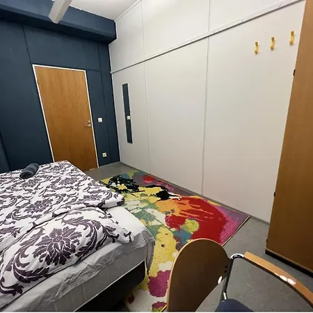 Office House Services 211 Hostel