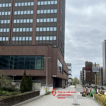 Hostel Office House Services 211 *